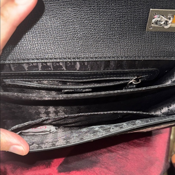 Brandnew Karl Lagerfeld Black, White & Yellow Paris Patch Crossbody Bag - Picture 4 of 12